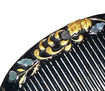 Japanese traditional comb: detail of painting and inlay
