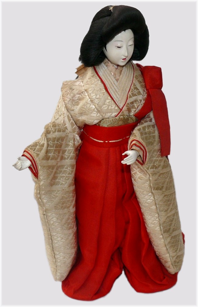 japanese antique doll of a lady-in-waiting, Meiji era