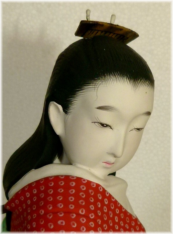 Japanese Hakata clay figurine of a Long Hair Beauty 