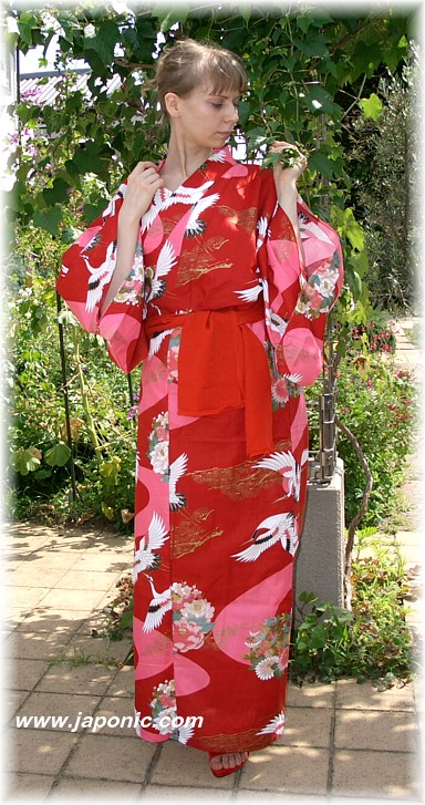 japanese woman's cotton yukata ( summer kimono)