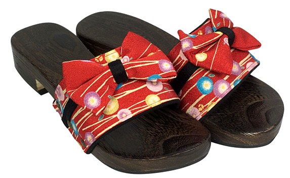 japanese traditional wooden sandals