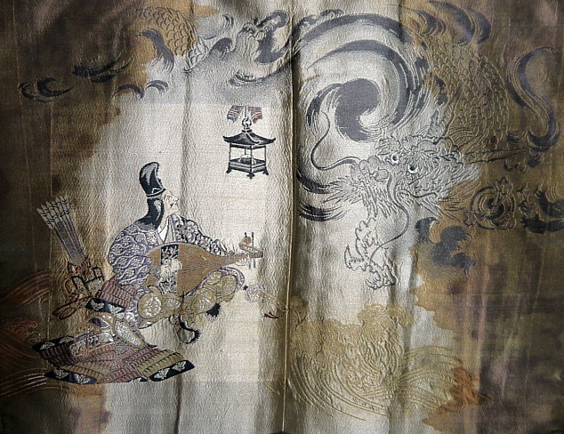 japanese antique kimono jacket lining with Dragon and Samurai motif