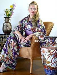 japanese woman's silk kimono, vintage.