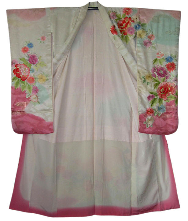 wedding kimono, silk, embroidery, 1950's. The Japonic Online Store