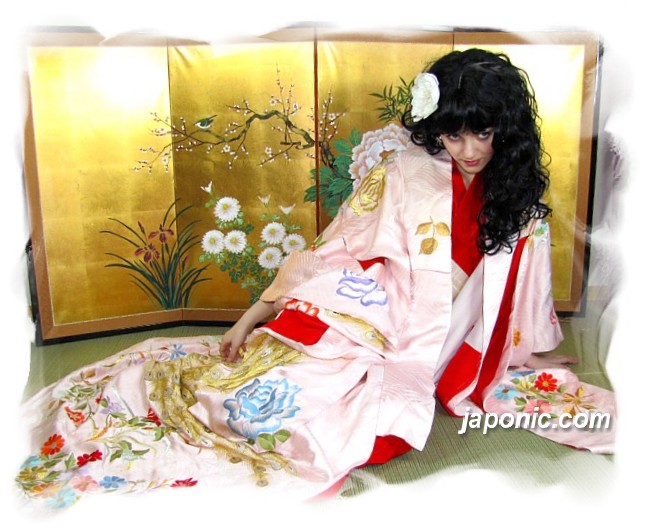 japanese tradicitonal silk embroidered kimono, vintage