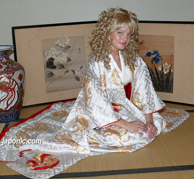 japanese wedding kimono gown, vintage, 1960's