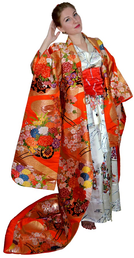 japanese embroidered wedding gown uchikake, vintage